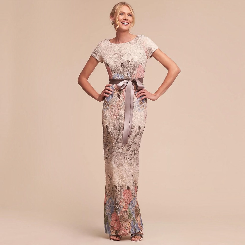 NEW ADRIANNA PAPELL Matelassé Floral Jacquard Column Gown Size 14 NWT